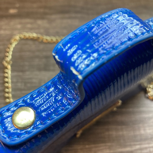 Blue Patent Leather Chain Strap Bag - Picture 8 of 11